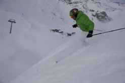 DMD Tricky - In-mold Skihelm - Zwart 8 DMD Tricky - In-mold Skihelm - Zwart -Under Armour || POIVRE BLANC || Poederbaas dmd tricky in mold skihelm zwart 3