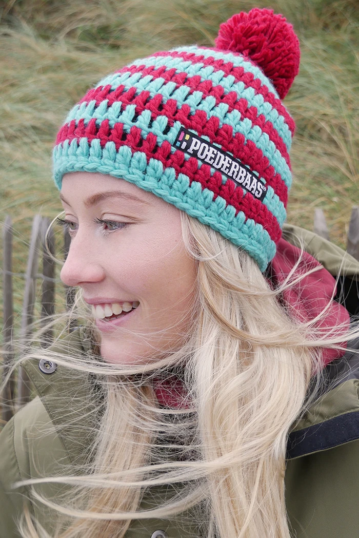 Poederbaas Gehaakte Skimuts - Rood/Groen 2 Poederbaas Gehaakte Skimuts - Rood/Groen - Afbeelding 2