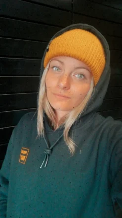 Poederbaas Yellow Snow - Gele Muts -Under Armour || POIVRE BLANC || Poederbaas poederbaas yellow snow gele muts 2